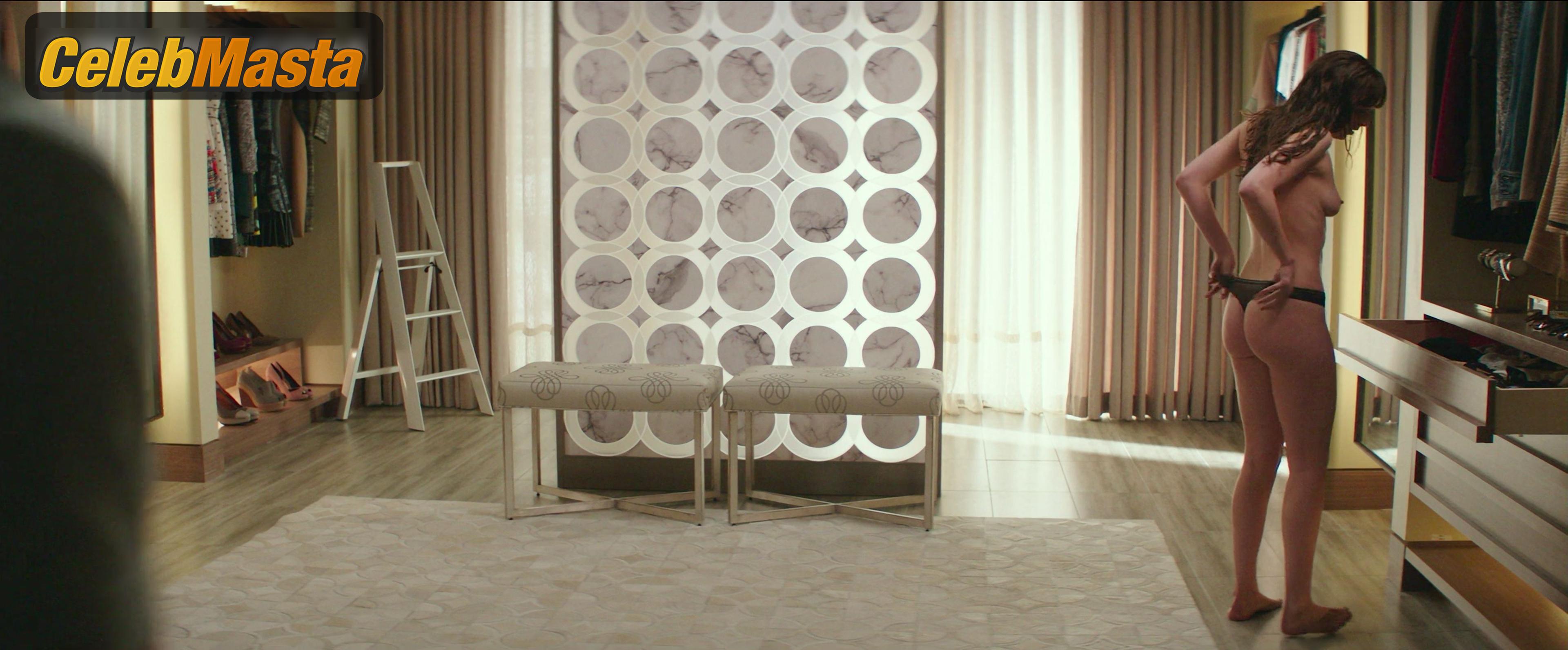 Dakota Johnson Dakota Johnson Naked Photo Gallery from Fifty Shades Freed - Photo 9 of 12