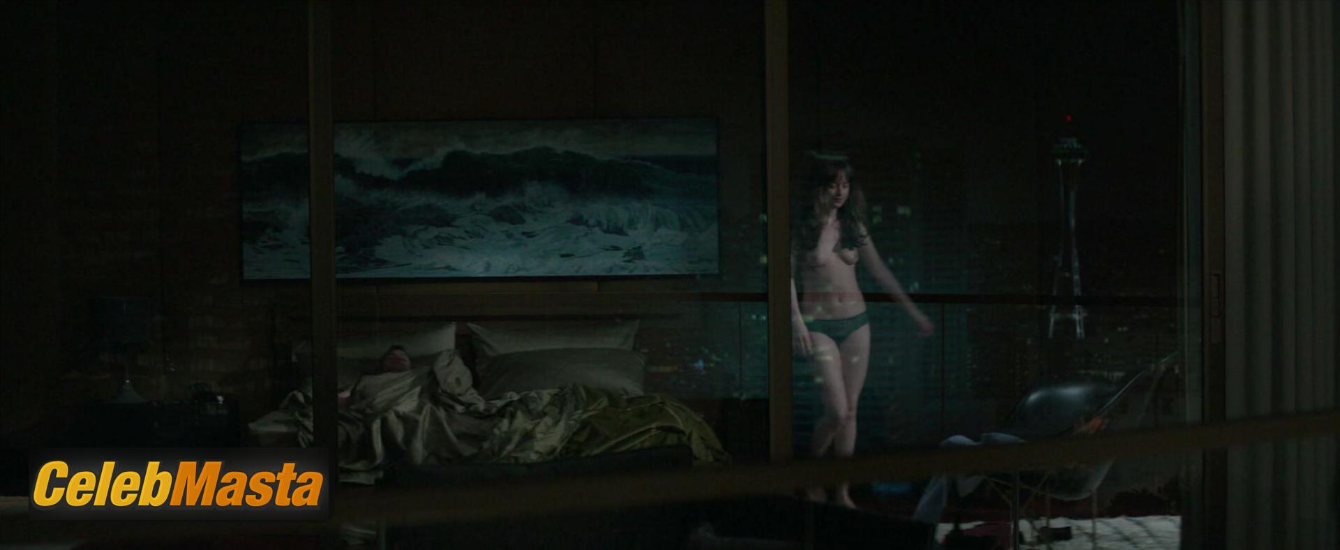 Dakota Johnson Dakota Johnson Nude Pics from the Set of Fifty Shades Darker - Photo 15 of 24