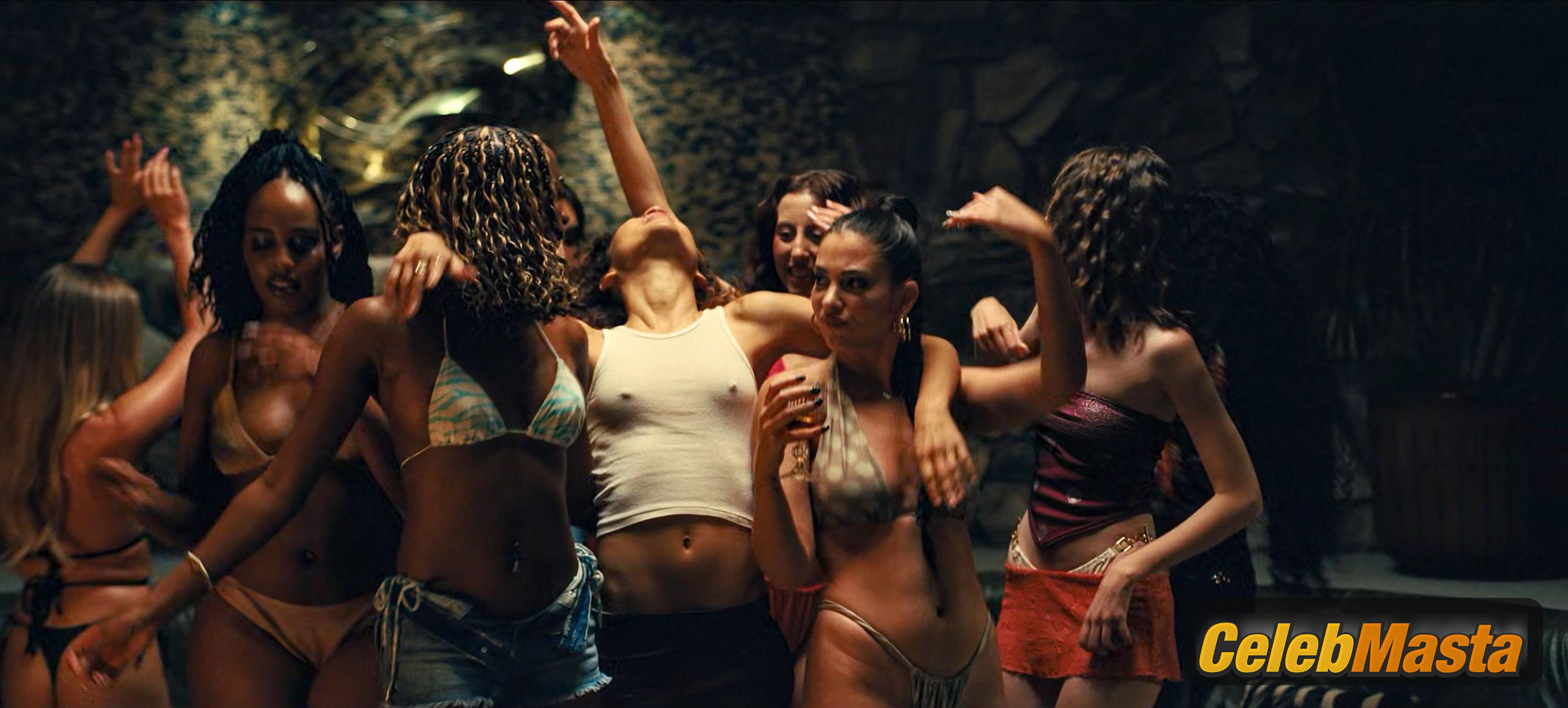 Nude Photo Gallery: Zendaya in Euphoria photo 1