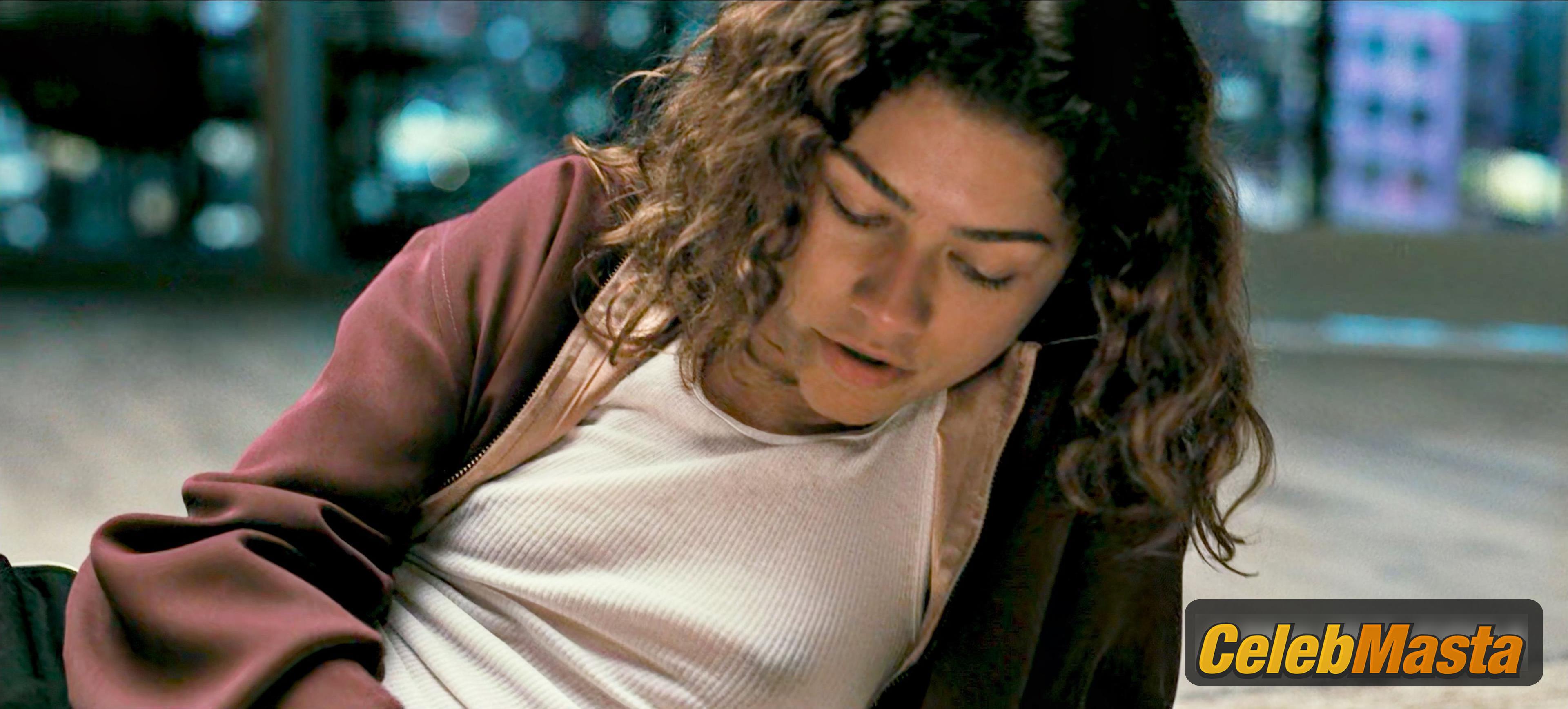 Nude Photo Gallery: Zendaya in Euphoria photo 3