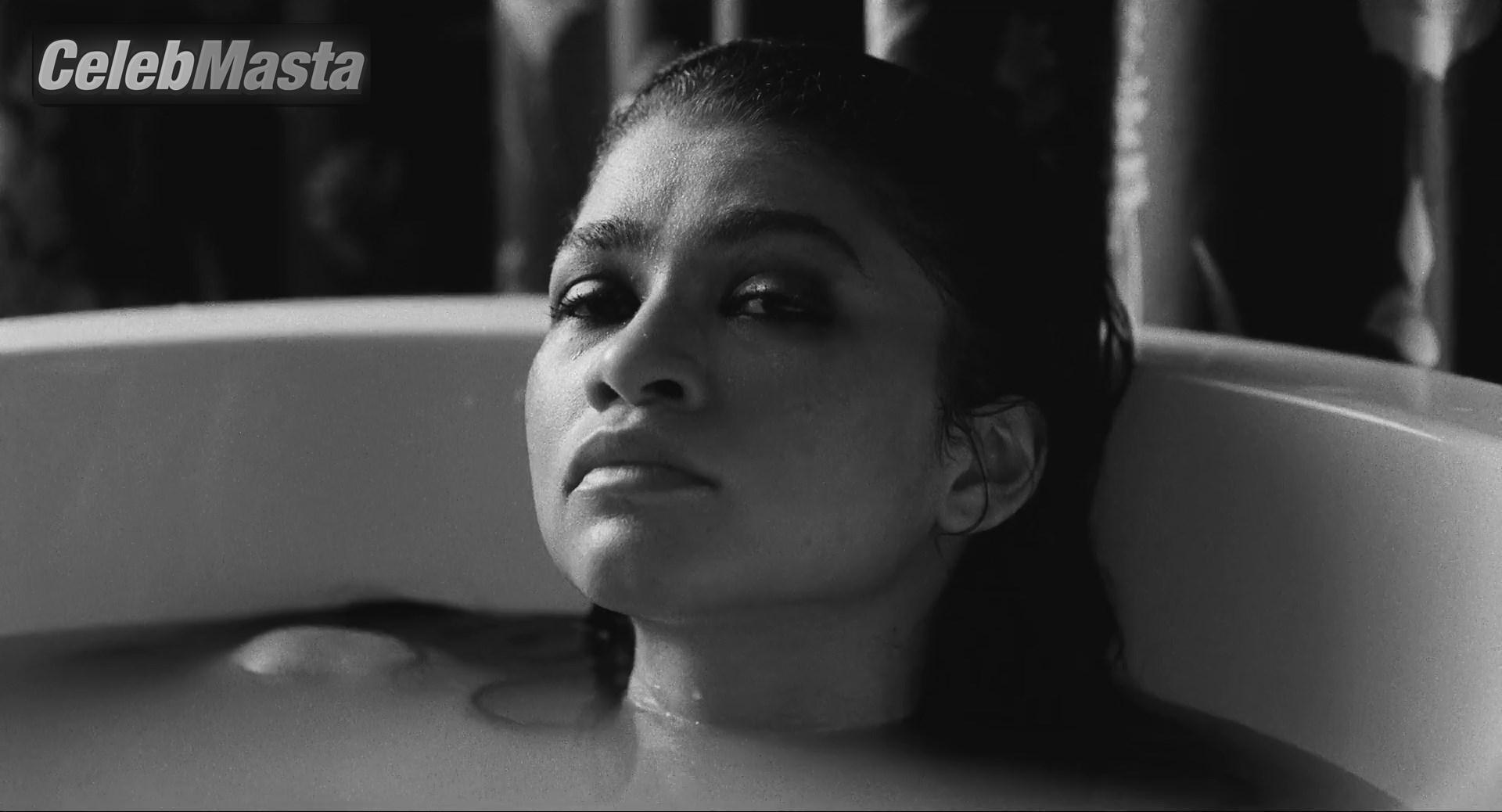 Zendaya Zendaya Nude Photos from Malcolm & Marie - Photo 11 of 57